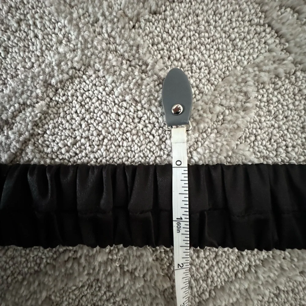 GUCCI black stretch belt in super rich stretchy satin size 80/32 - Picture 5 of 5